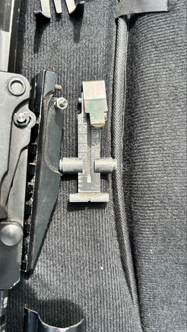 東京マルイ　AKM GBB 外装カスタム　マガジン4本