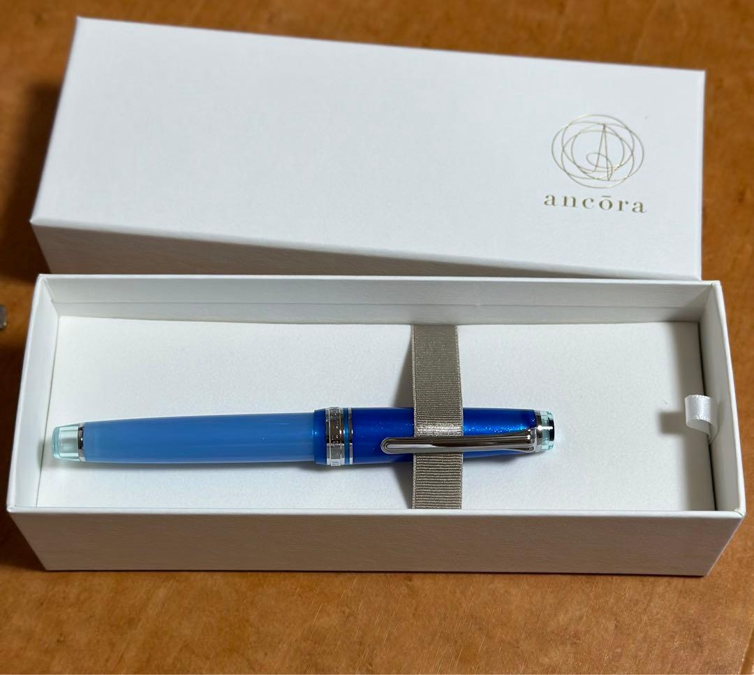 プロフェッショナルギアスリム万年筆 地球(MF)