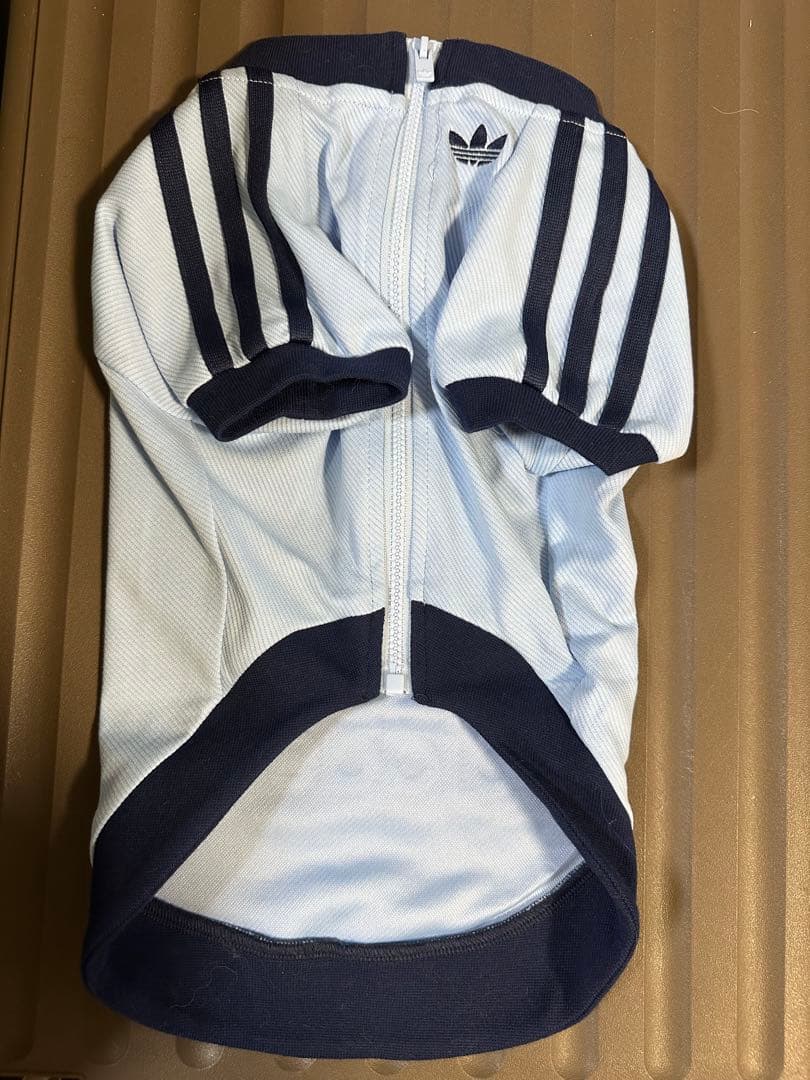 adidas 水色 犬服 猫服　中国限定　ジップアップウェア　Mサイズ