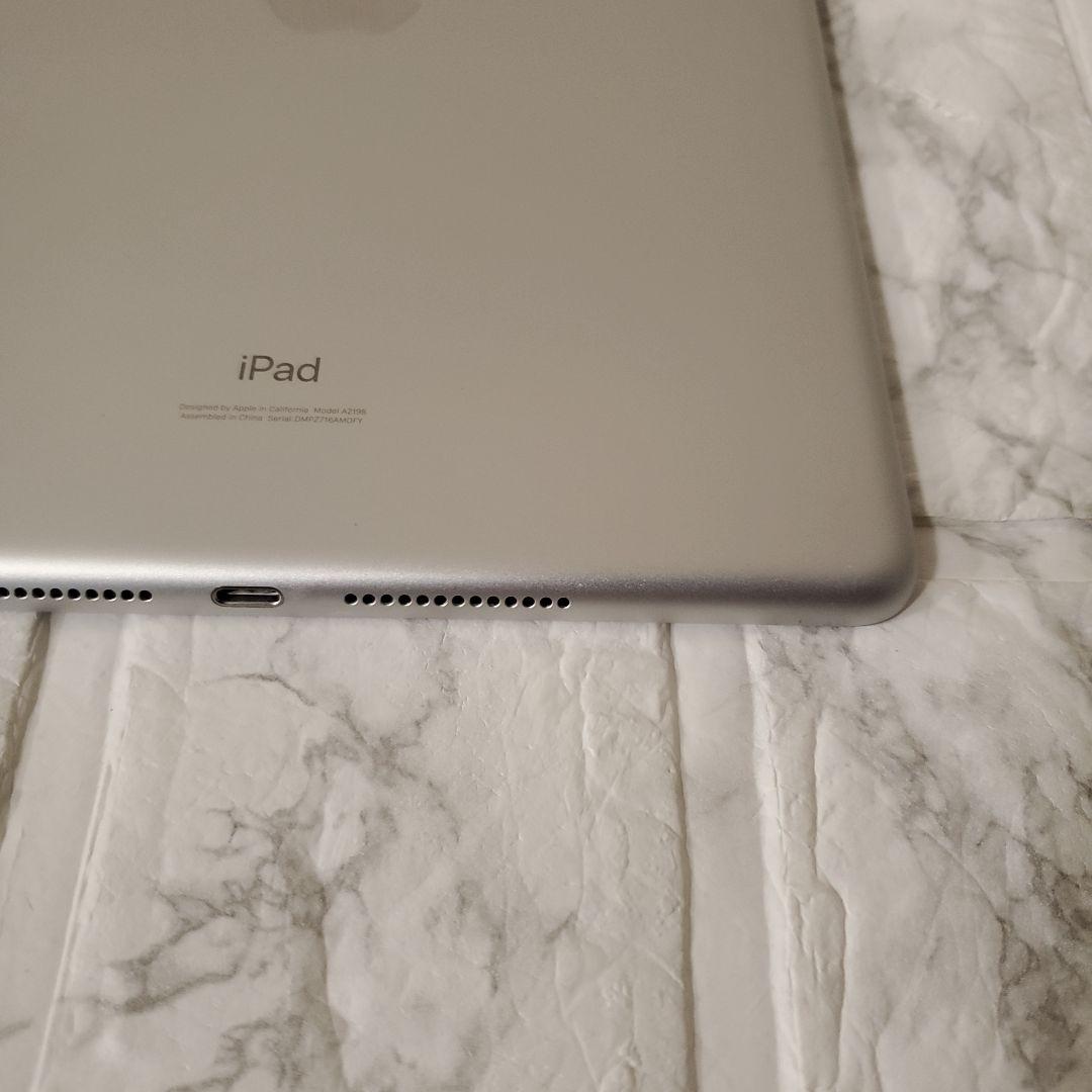 221 iPad 7世代 128GB SIMフリー シルバー