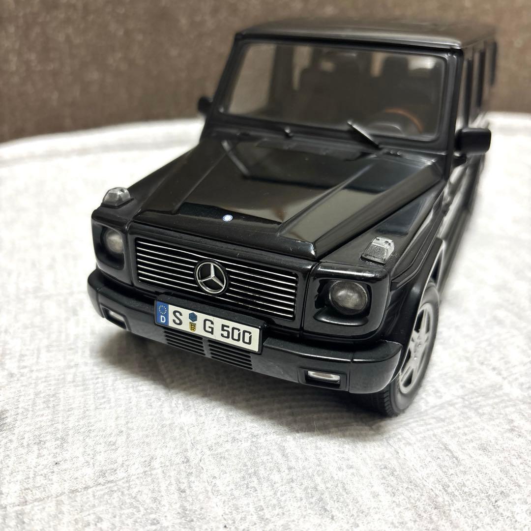 希少　AUTOart Mercedes Benz G500 ゲレンデ　1/18