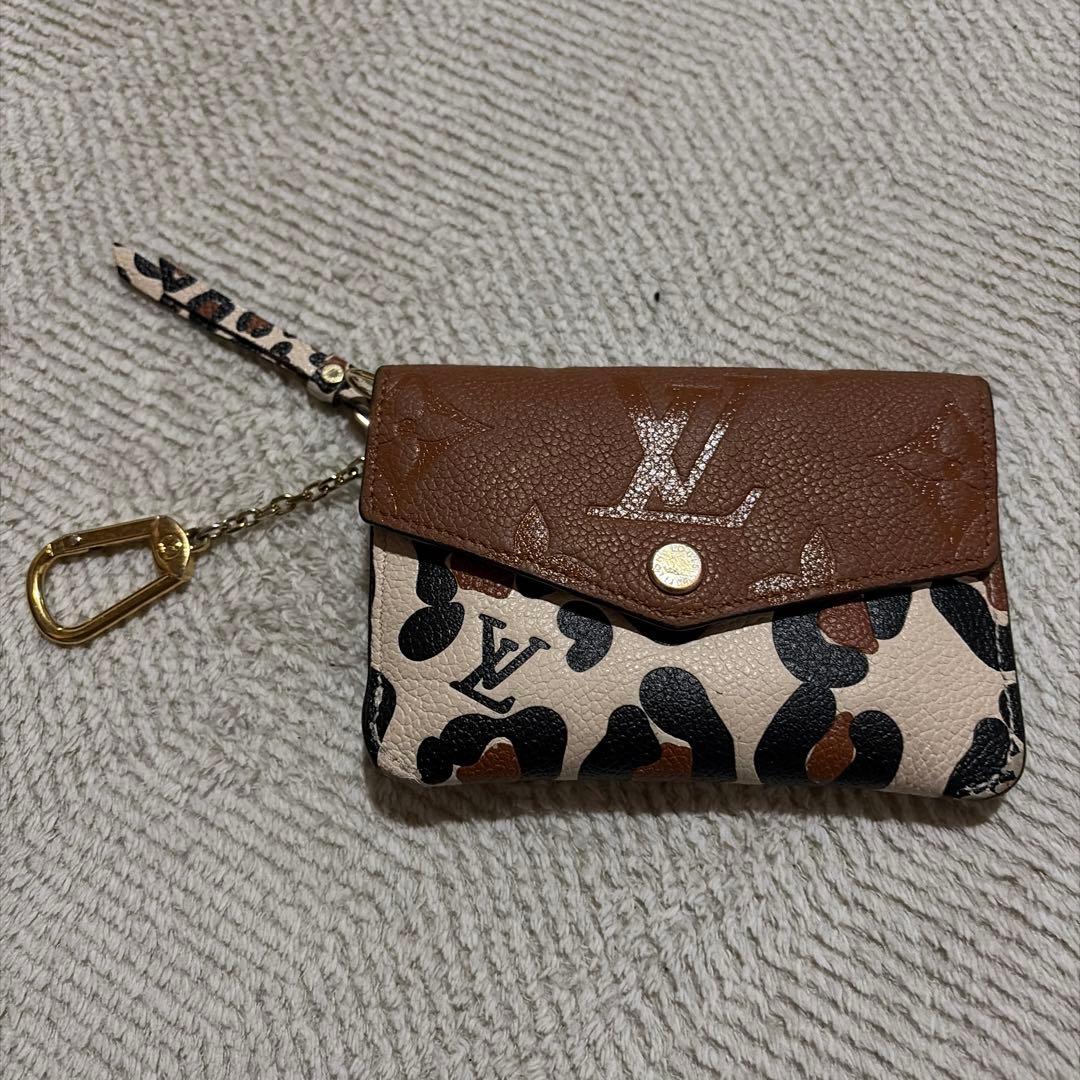 Louis Vuitton ヒョウ柄三つ折り財布