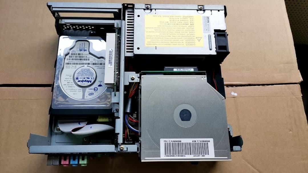 Windowsデスクトップ NetVista A40 6842-S1J win98SE