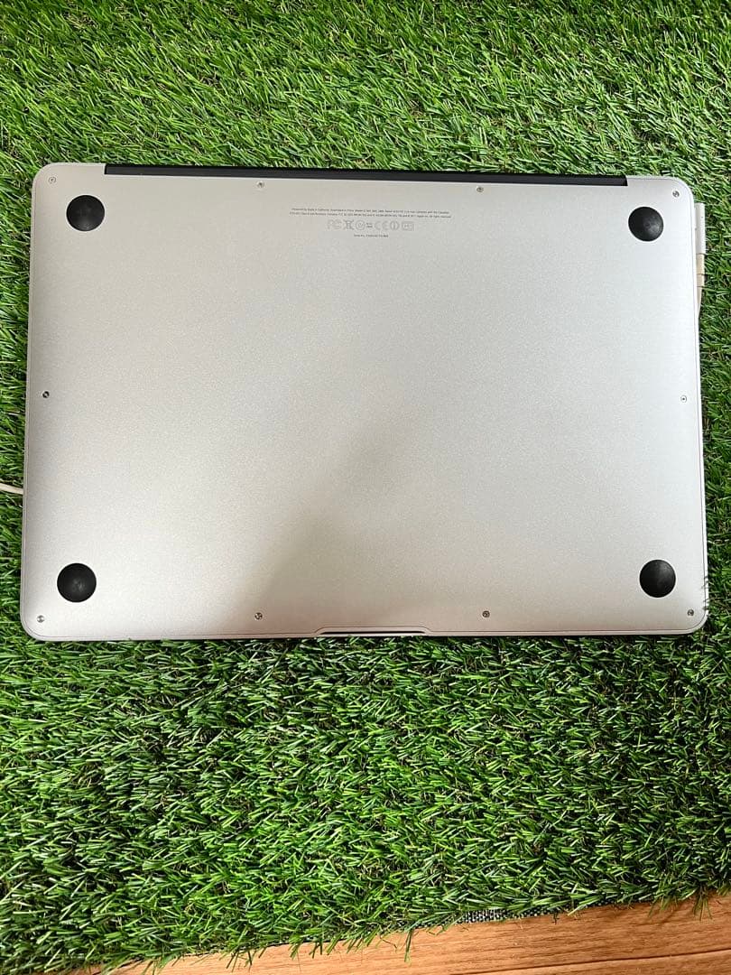 Apple MacBook Air 13インチ core i7