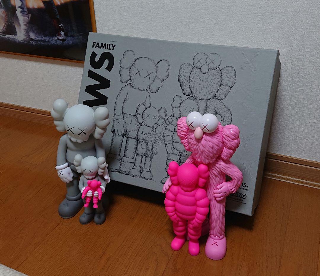 カウズ KAWS FAMILY PINK ファミリー 開封済み 中古品