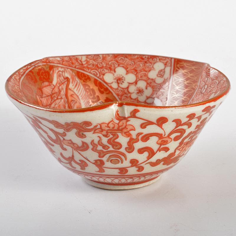 りんぞう　九谷焼　赤絵金彩　花唐草人物文　輪花盃　V　R6623