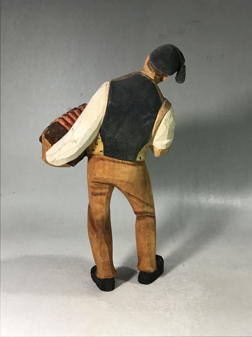 ビンテージ ハンスハグラー アコーディオン奏者 木彫り 人形 スイス 農民美術