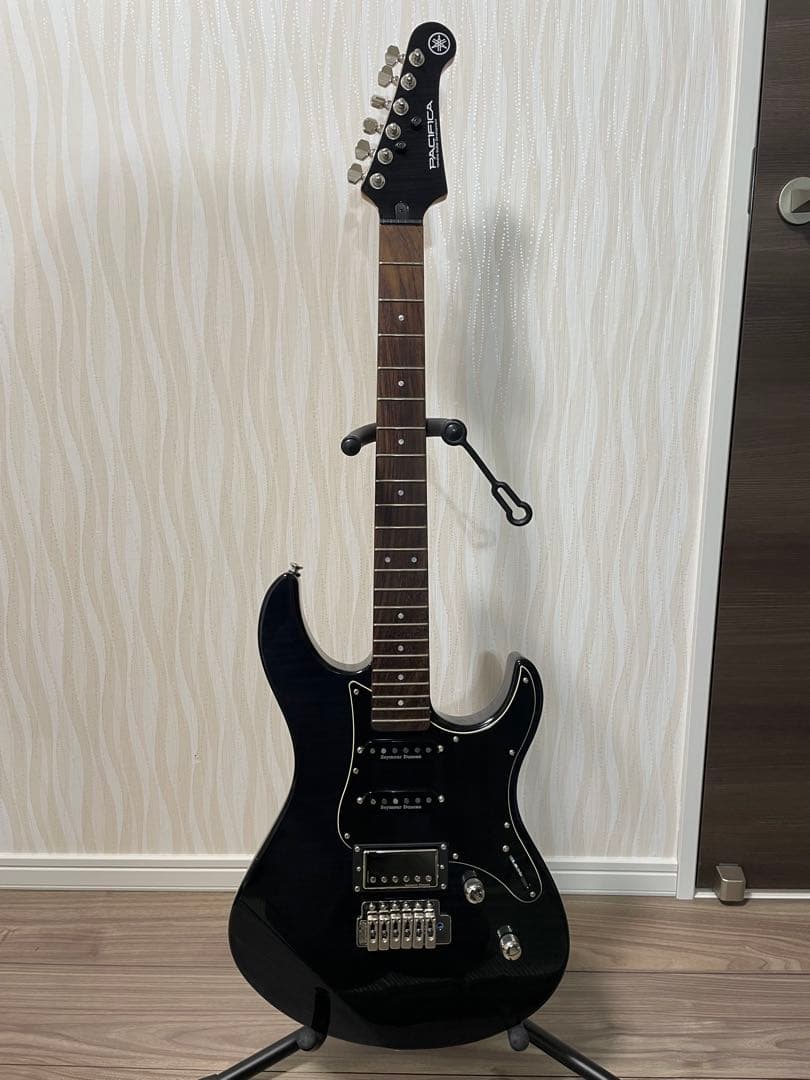 Yamaha PACIFICA 612 ブラック　【ギターケース＋スタンド付き】