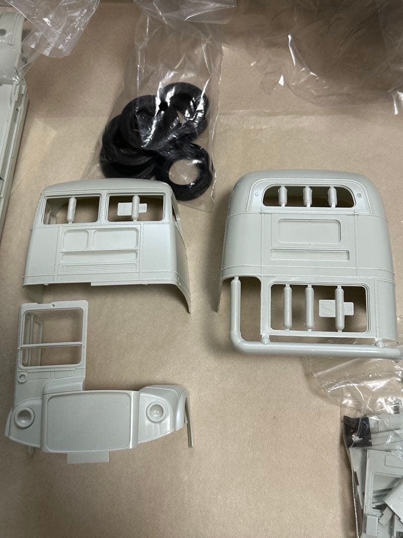 ドイツレベル　ロンドンバス　1/24 プラモデル　別売りエッチングパーツ付き