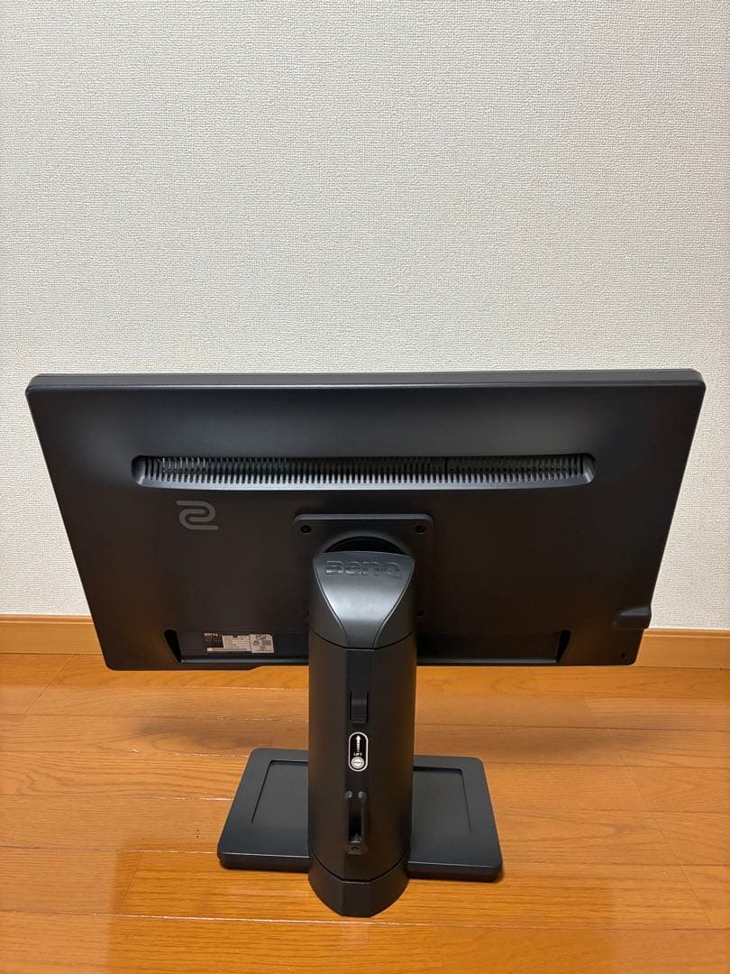 【中古美品・付属品完備】BenQ ZOWIE XL2411P 箱付き