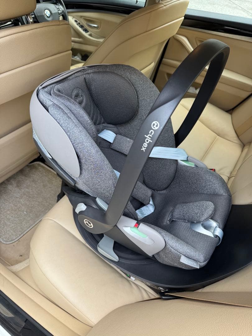 チャイルドシート Cybex CLOUD T i-size , BASE T