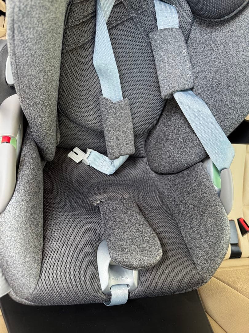 チャイルドシート Cybex CLOUD T i-size , BASE T