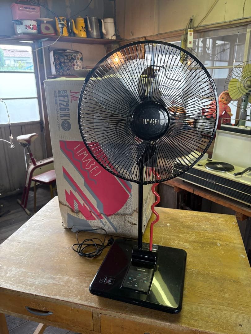 昭和レトロ　レトロ扇風機　扇風機　風のイマージュ　TOSHIBA 本田美奈子