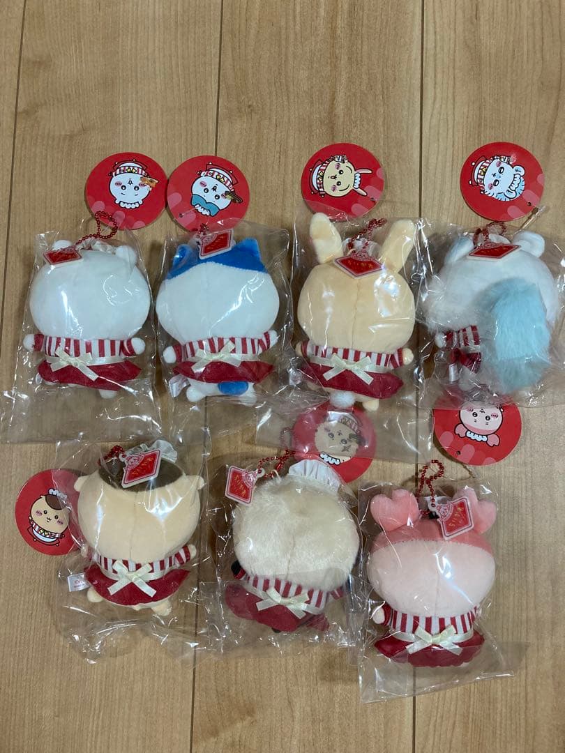 ちいかわ レストランホール担当なマスコット