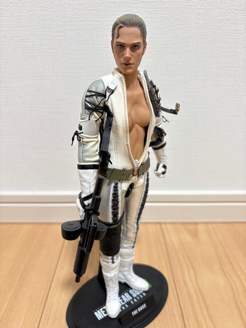 ホットトイズ　メタルギアソリッド3 1/6 ザ・ボス　MGS3 THE BOSS