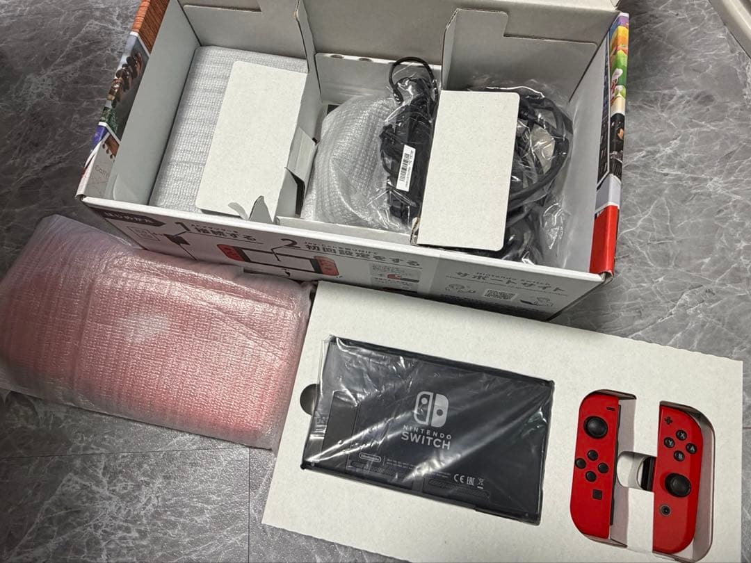 Nintendo Switch本体　Super Mario Odysseyセット