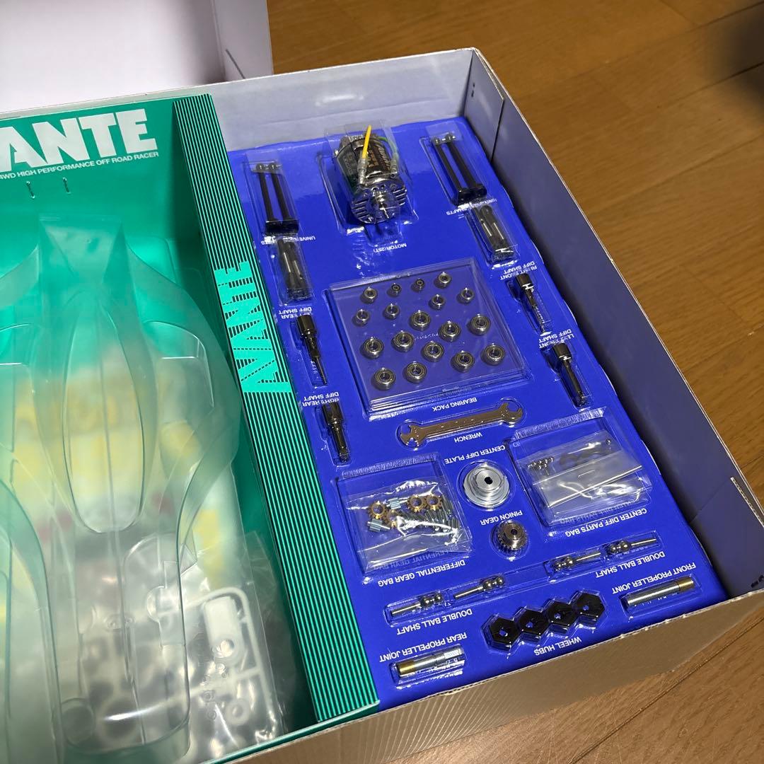 Tamiya Avante 2011 1/10 RCカー　完成ボディ　未使用付き