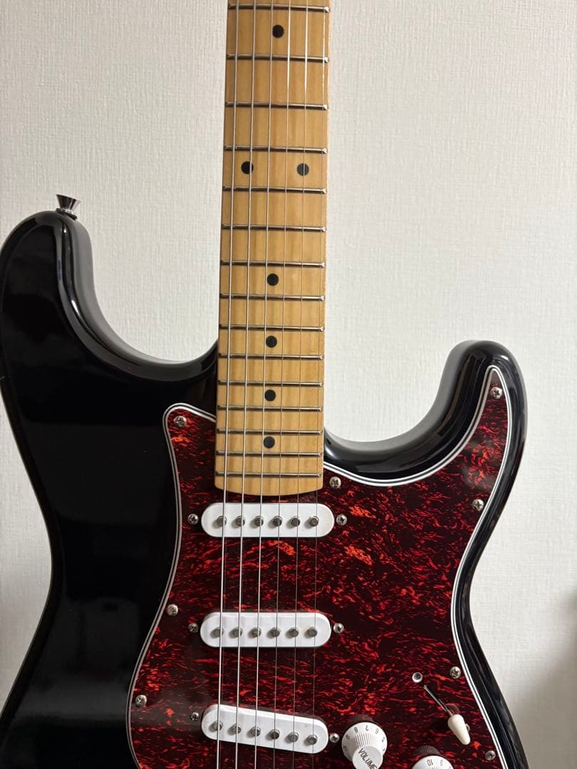 ストラトキャスター　エレキギター