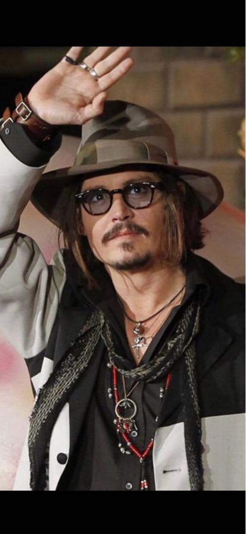 m.cohen エムコーエン　ビーズネックレス　ジョニーデップ 着用