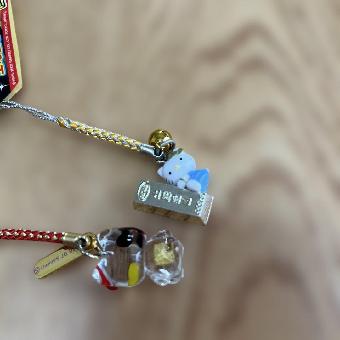 ご当地キティ　静岡　伊豆土肥金山限定　金箔入り手作りガラス　根付けストラップ