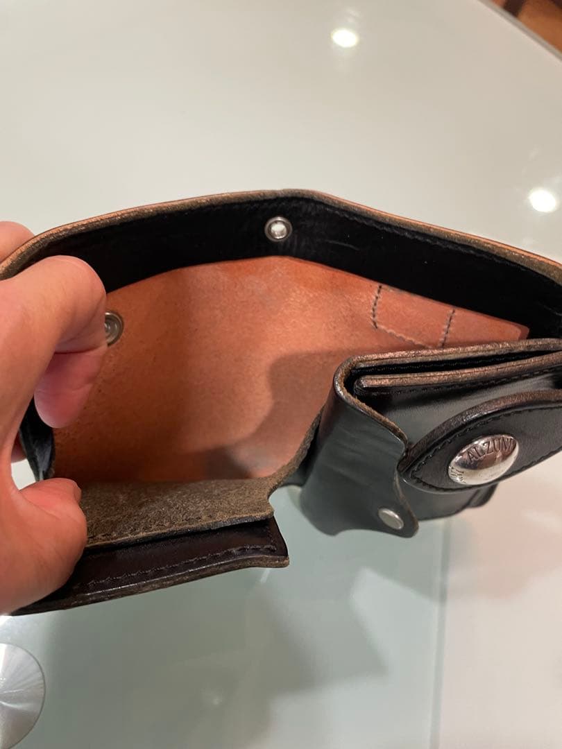 ALZUNI アルズニ ミドルウォレット サード ファニー ケイシイズ