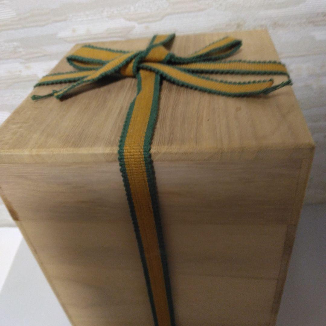 サントリーウイスキー　吉田屋風麦文・九谷焼　スペシャルボトルコレクション