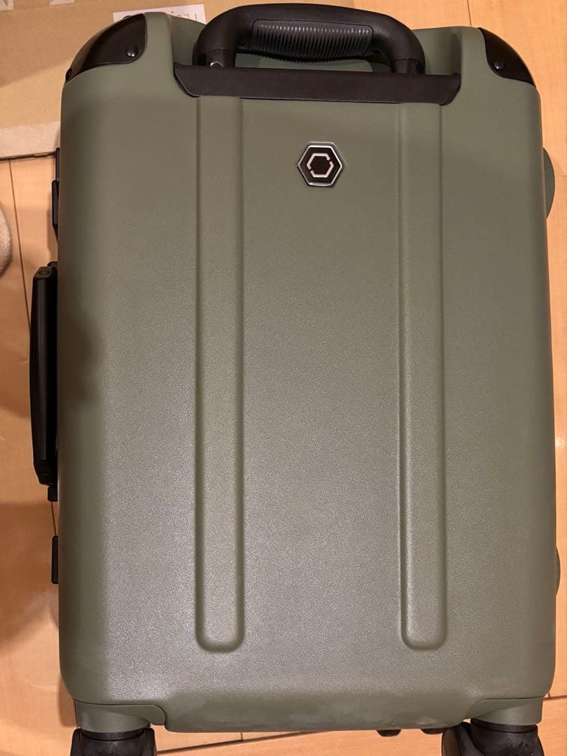 SOLGAARD クローゼット型スーツケース　オリーブグリーン