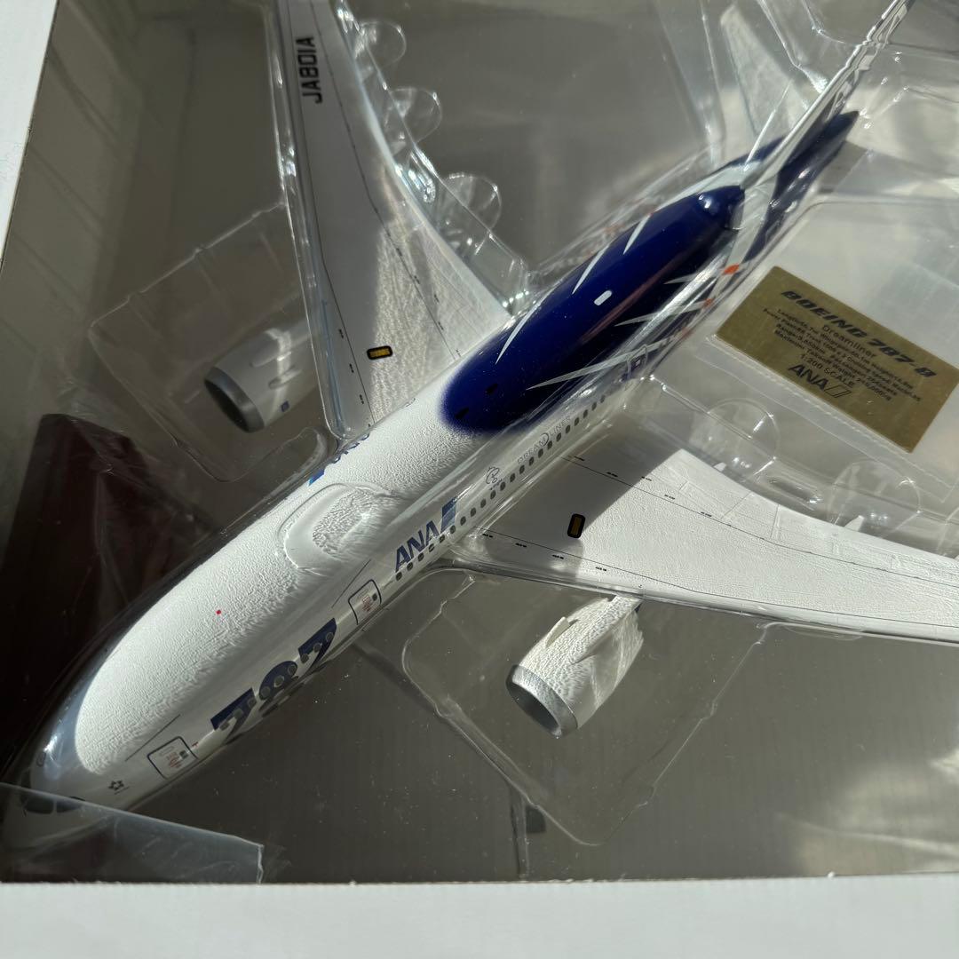 新品未使用未開封 ANA Boeing 787-8 特別塗装 1:200