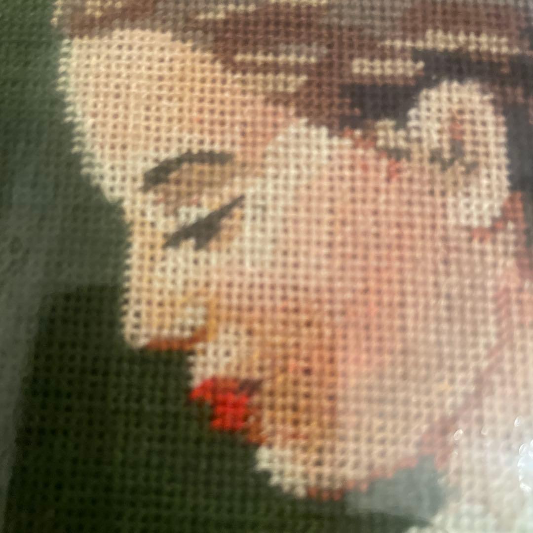 “読書する娘”の絵画 金色フレーム付き