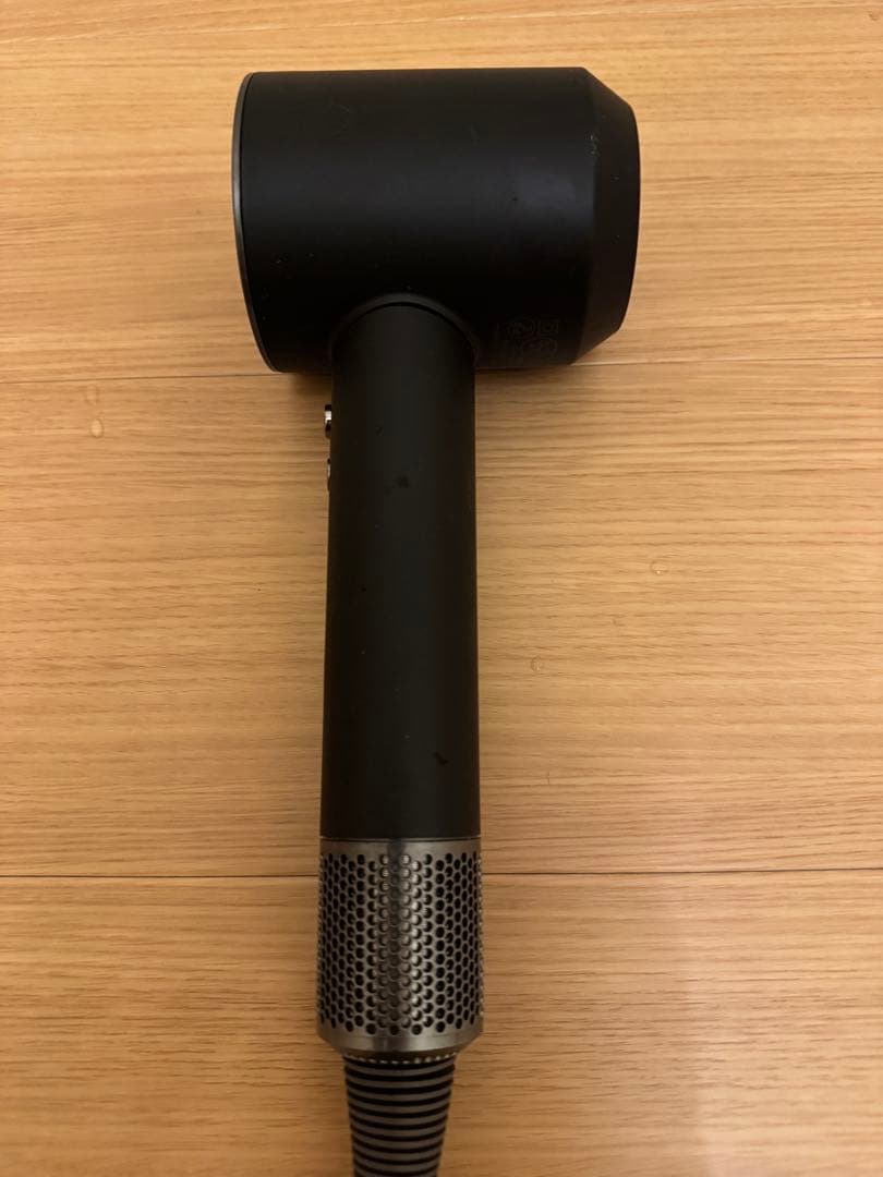 Dyson Supersonic ionicイオンヘアドライヤー HD03