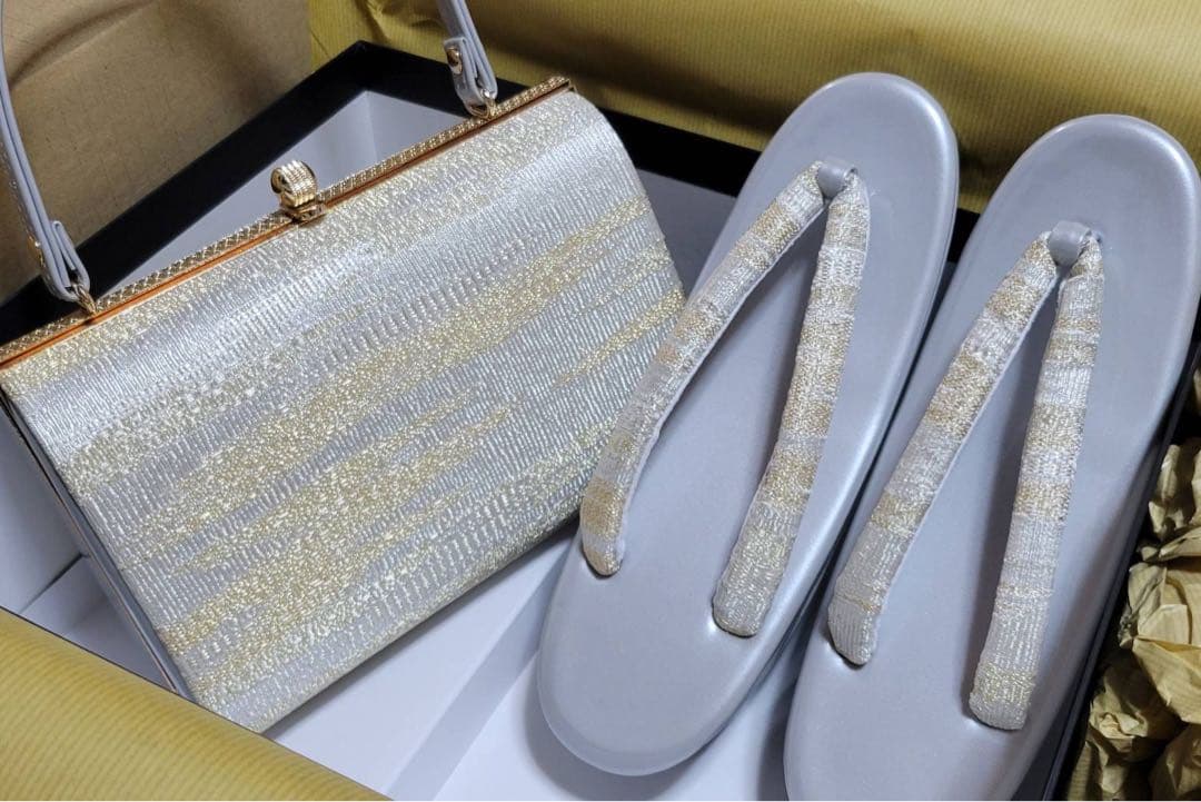 シルバー バッグとグレー 草履 セット