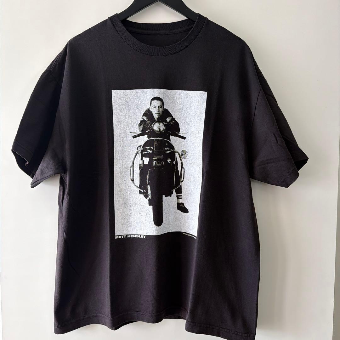 マット・ヘンズリー グラフィックTシャツ