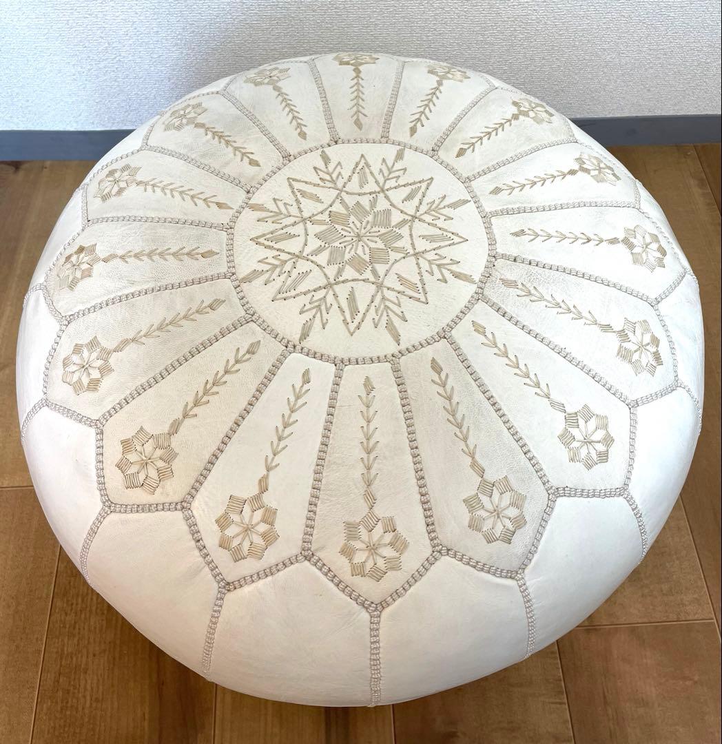 ディアモロッコ 山羊皮オットマン プフ 白 中綿付き