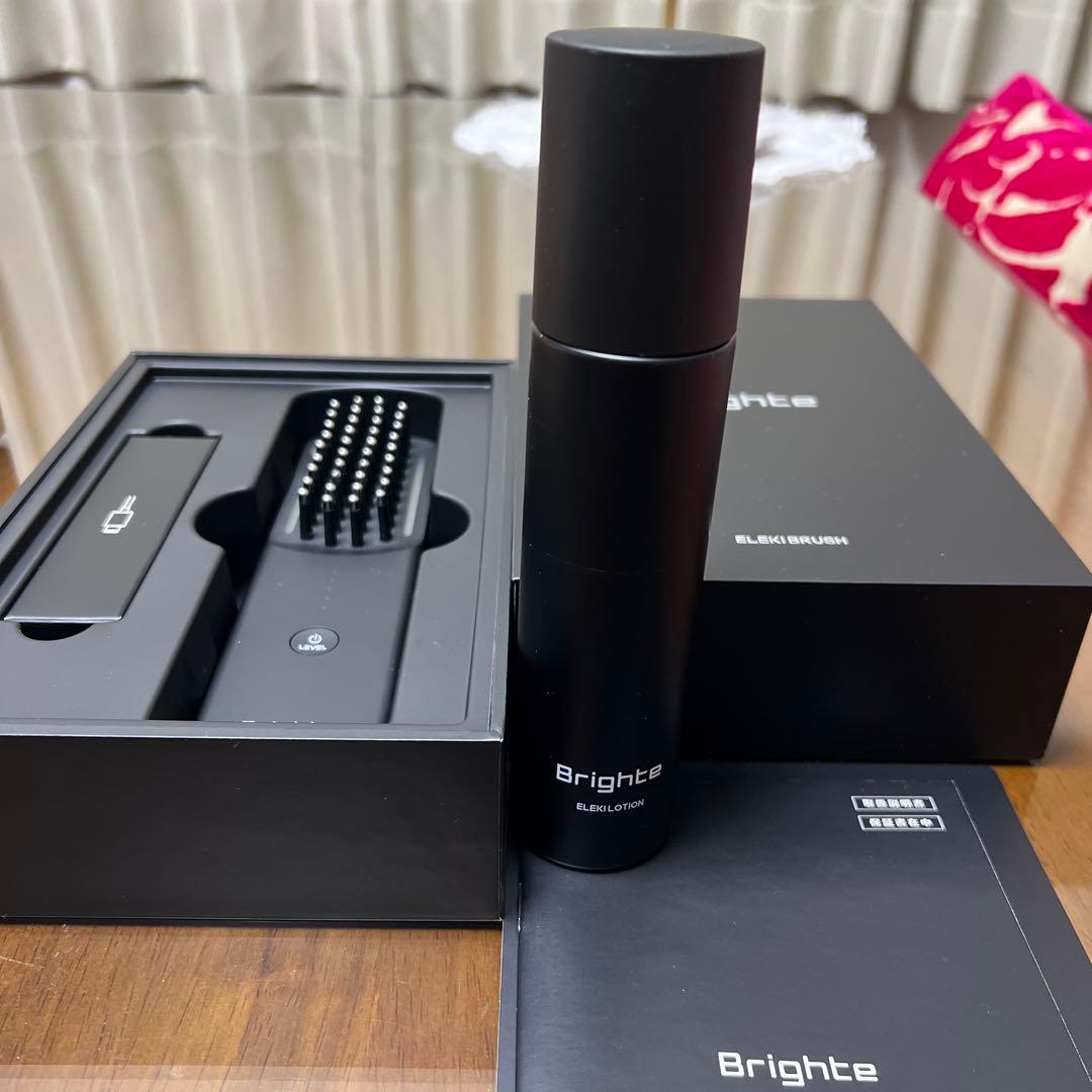 Brighte ELEKI BRUSH 【化粧水付き】