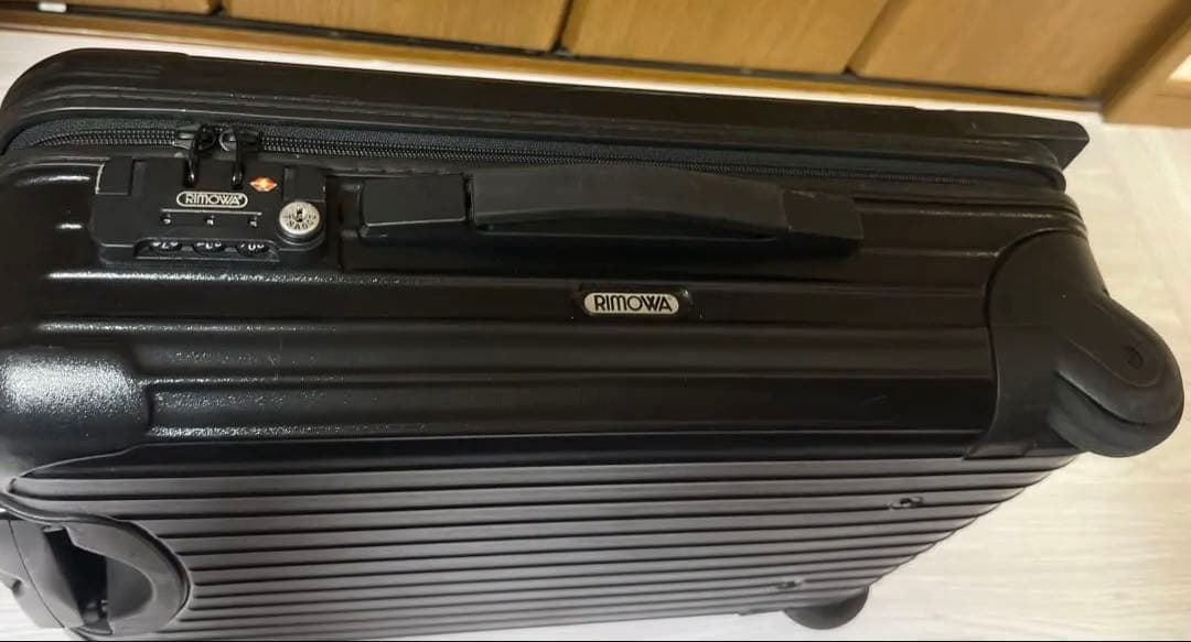 RIMOWA リモワ 35L マットブラック 機内持ち込みサイズ