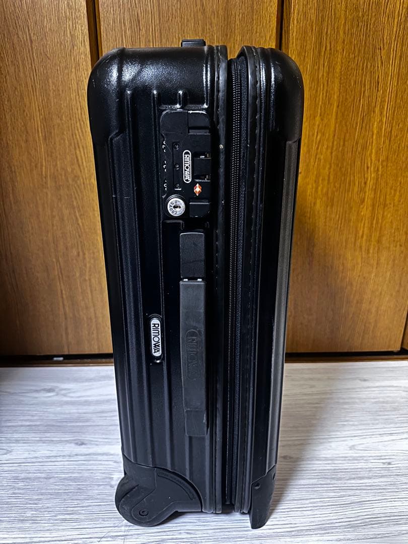 RIMOWA リモワ 35L マットブラック 機内持ち込みサイズ