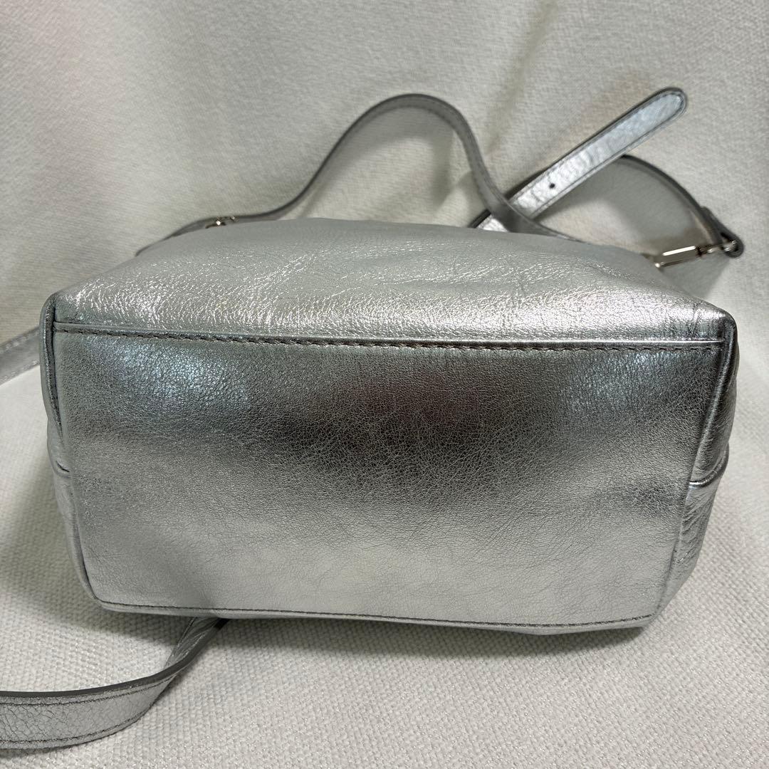 russet ソフトレザーシンプルショルダーバッグ　シルバー　2way