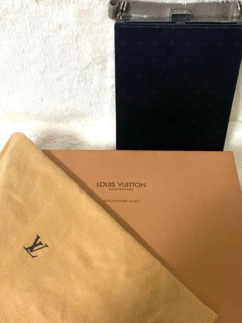 Louis Vuitton パーティーバッグ 黒