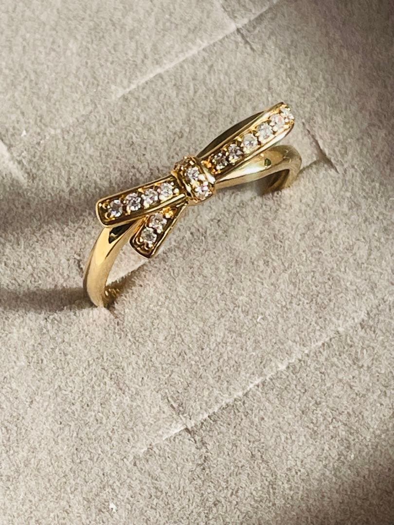 ほぼ未使用✨現行品✨　K18YG ダイヤモンド　リボンリング　9号【保証書あり】