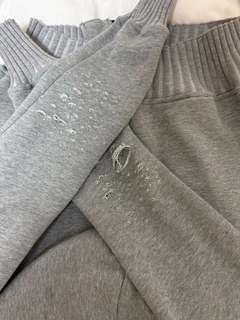 AMIRI ダメージ加工 ジップパーカー グレー