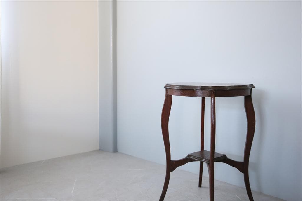 英国アンティーク木製サイドテーブル/オケージョナル机/飾り棚/花台(87-116