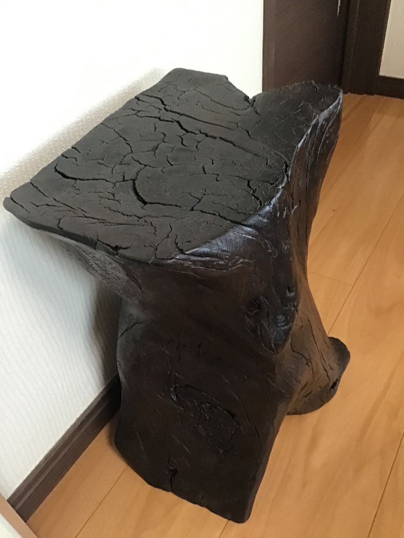 鳥海山神代欅の木製スツール 埋もれ木　自然形状　超稀少