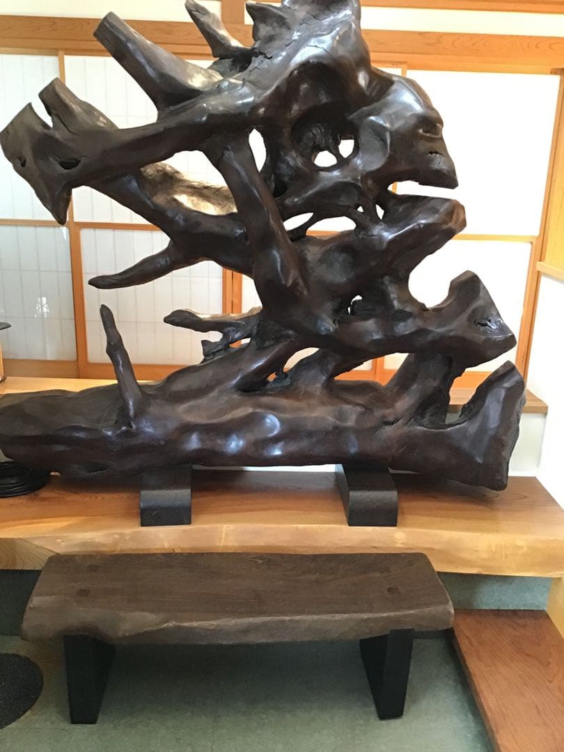 鳥海山神代欅の木製スツール 埋もれ木　自然形状　超稀少