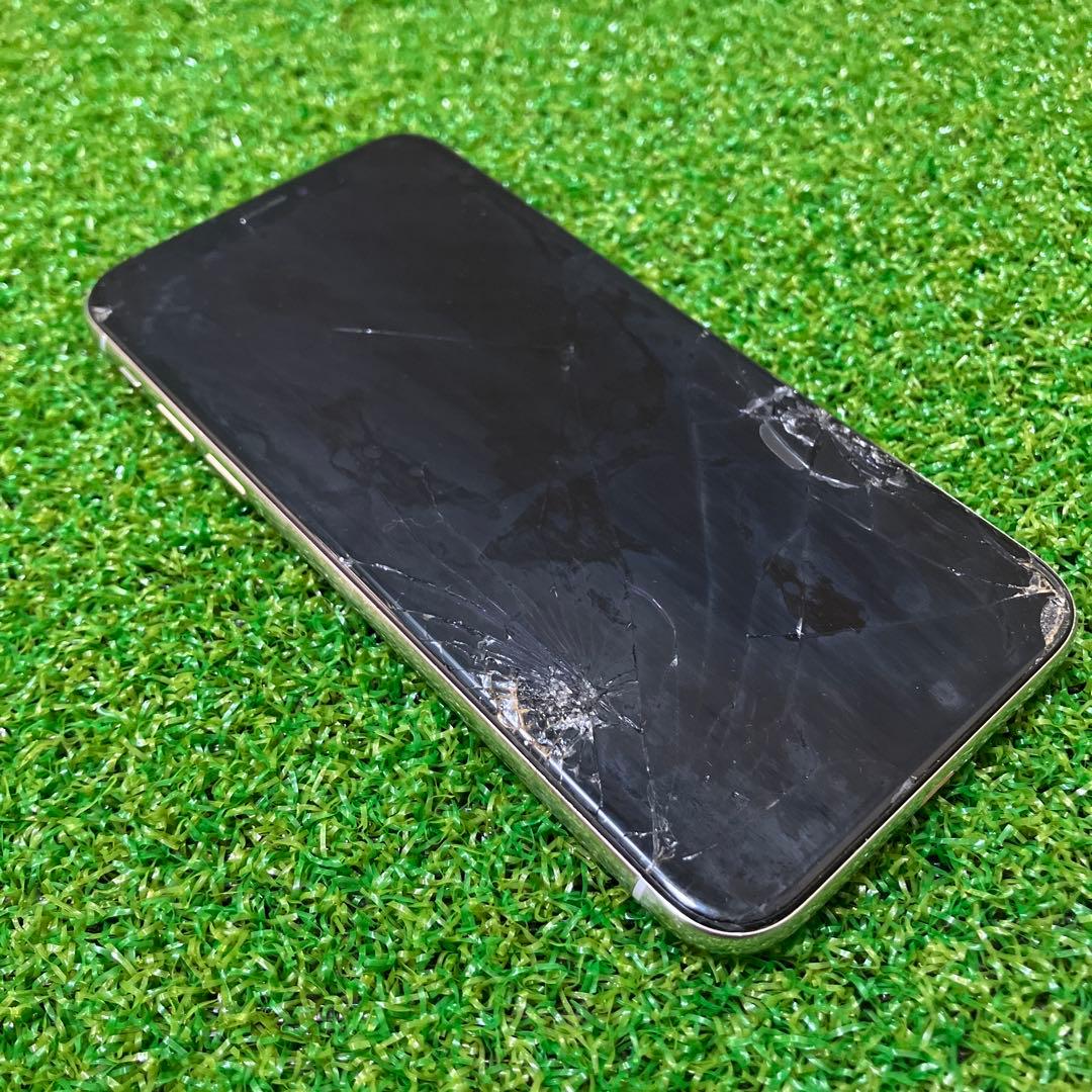 iPhone Xs シルバー 本体