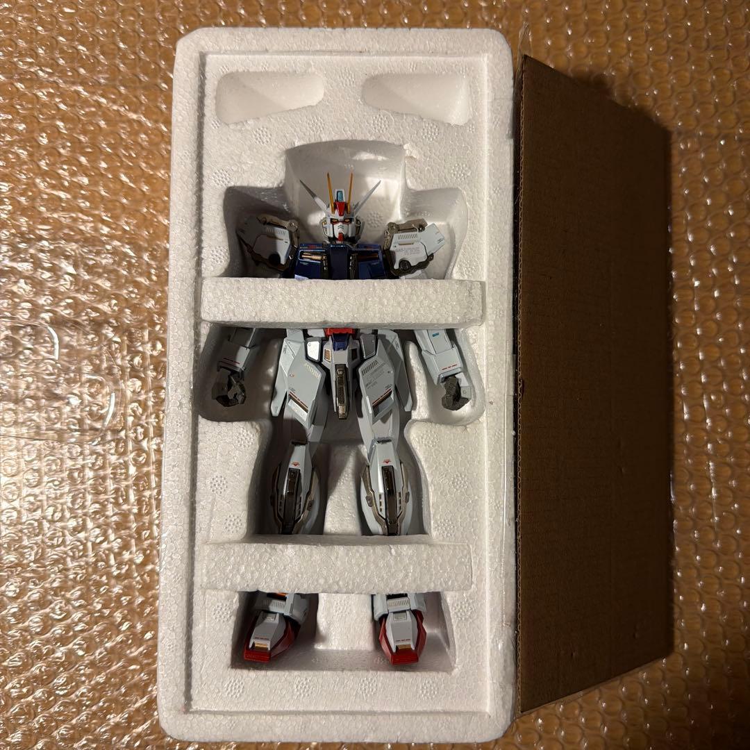 即購入可能 メタルビルド ストライクガンダム ヘリオポリスロールアウトVer.