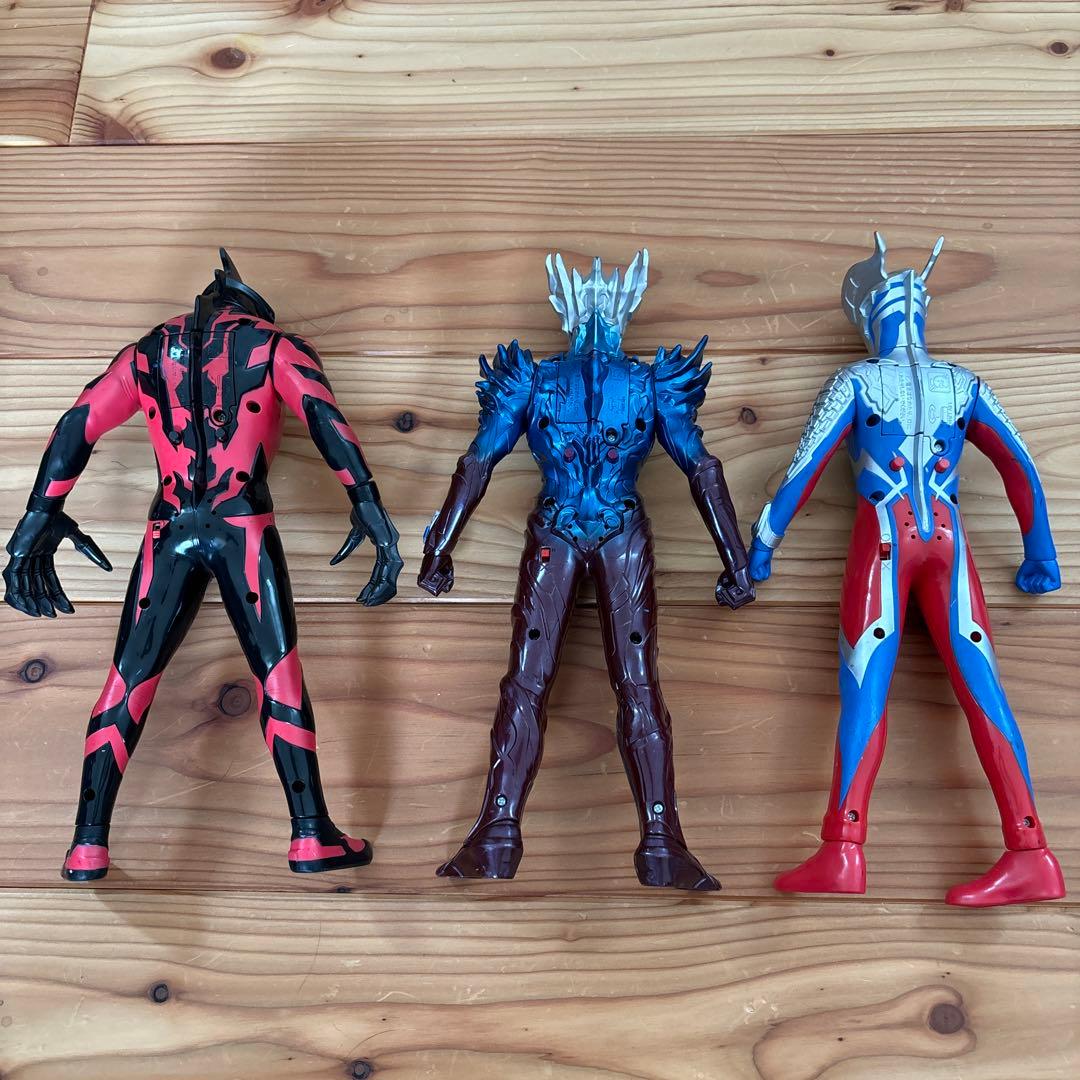 ウルトラマン　サウンドアクションフィギュア　3点セット