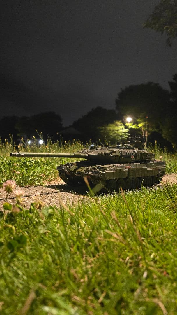 ラジコン 戦車1/16 レオパルド2A6 (Radiolink)