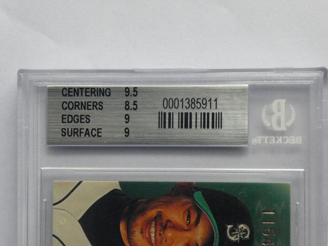 2001 FLEER E-X ICHIRO イチロー シリアルNo.あり！