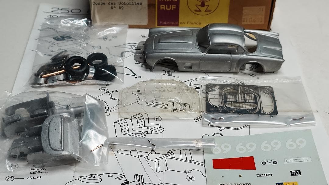 J*様 Ferrari 250 Zagato 1956 未組立モデルキット