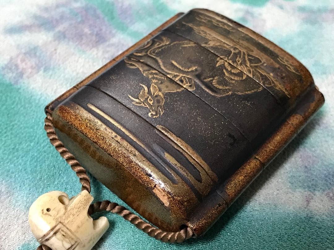 牛と農夫の図　蒔絵印籠　江戸時代中期